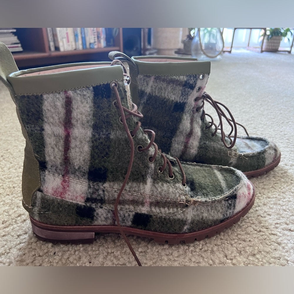Plaid boots